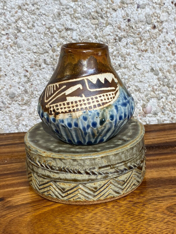 Small porcelain vase with Polynesian tattoo design